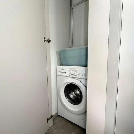 4 Pers Avec Piscine Chauffee, Terrasse Privative, A 2 Pas De La Et Commerces - Fr-1-361-467 Chalet Jullouville-les-Pins
