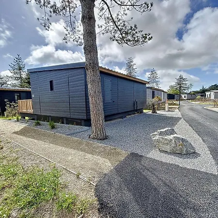 4 Pers Avec Piscine Chauffee, Terrasse Privative, A 2 Pas De La Et Commerces - Fr-1-361-467 Jullouville