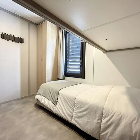 Chalet 4 Pers Avec Piscine Chauffee, Terrasse Privative, A 2 Pas De La Et Commerces - Fr-1-361-467