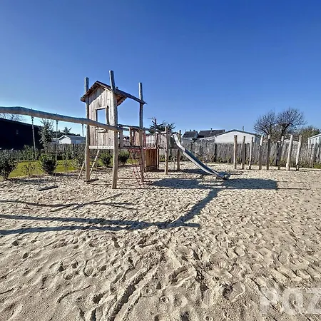 4 Pers Avec Piscine Chauffee, Terrasse Privative, A 2 Pas De La Et Commerces - Fr-1-361-467 Chalet